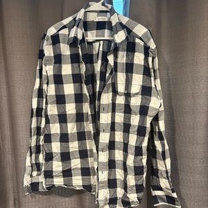 Men’s XL long sleeve plaid shirt. Navy and white. Amazon brand
